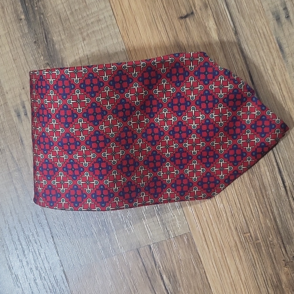Vintage CHRISTIAN DIOR Monsieur All Silk Blue Tan on Red Links Design Tie